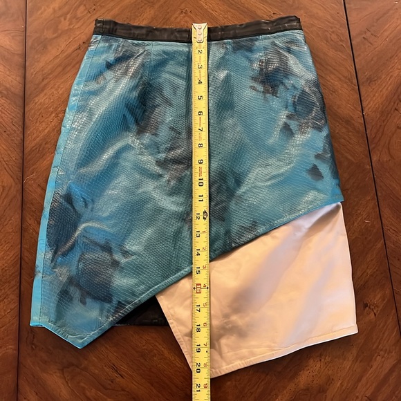 Topshop 100% Leather Turquoise Layered Snakeskin Mini Skirt Sz 2 - Picture 6 of 10